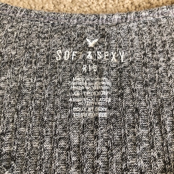 American Eagle Grey Ribbed Shirt - Picture 4 of 5